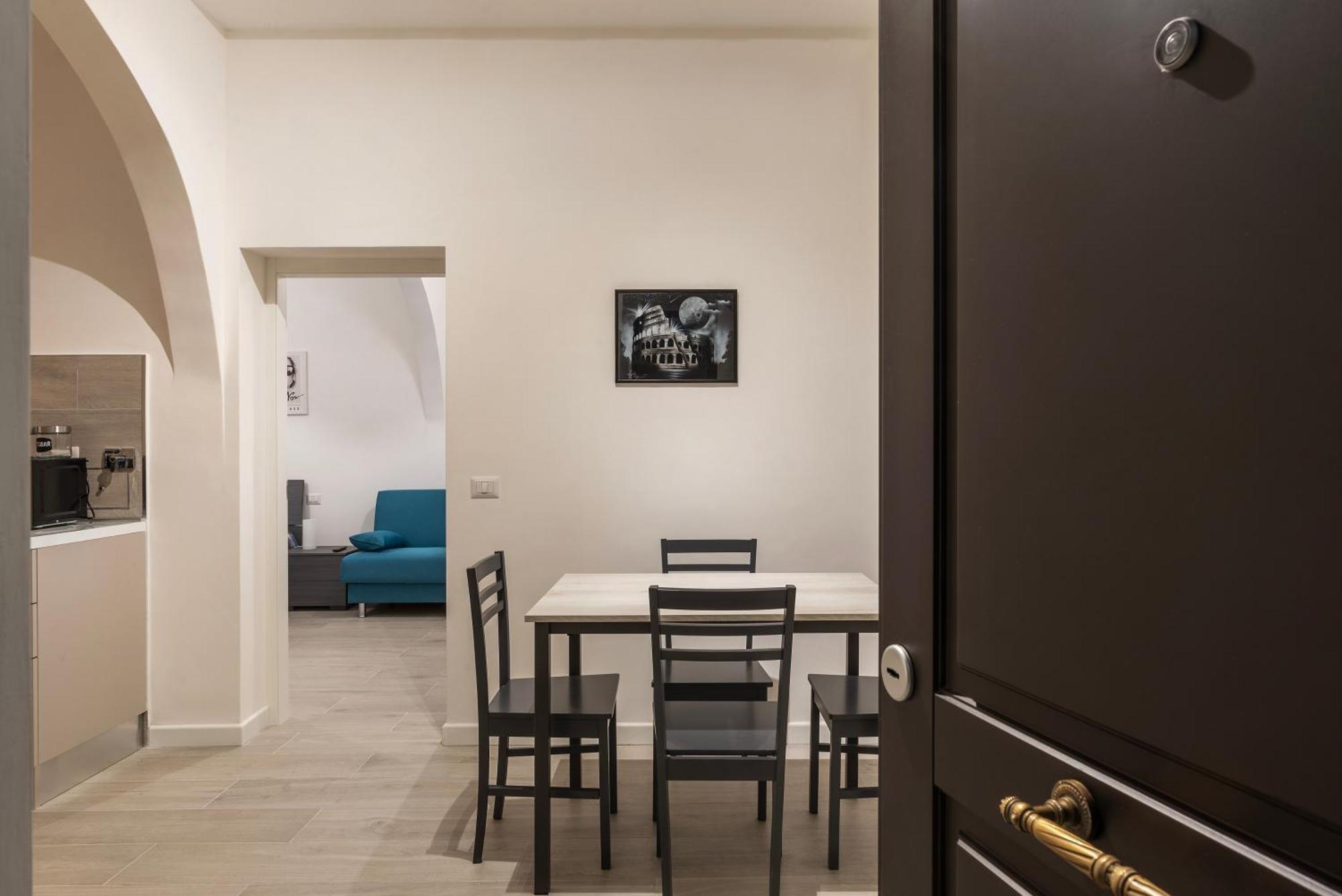 Terme Di Traiano Apartment - 10 Min Dal Colosseo โรม ภายนอก รูปภาพ