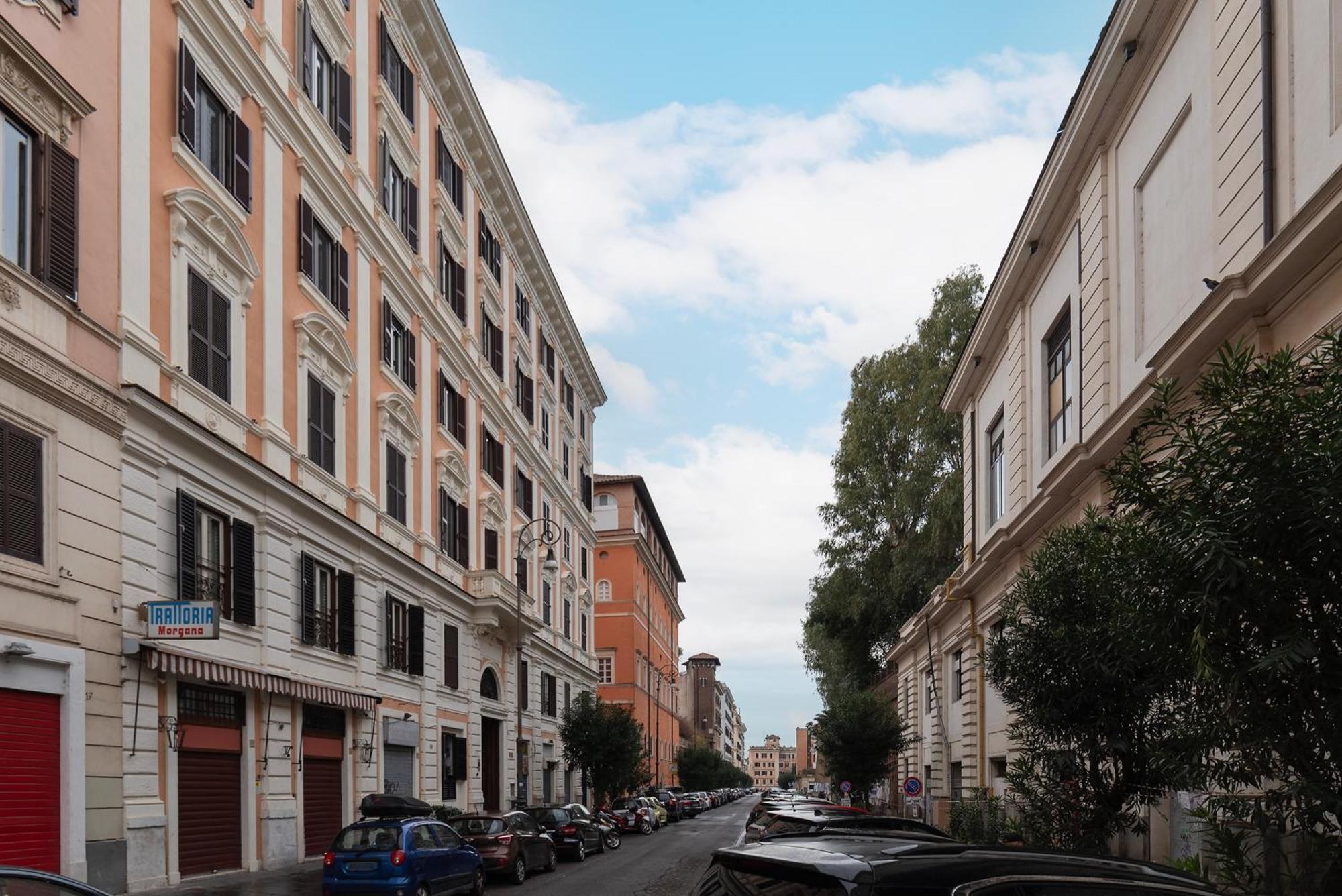 Terme Di Traiano Apartment - 10 Min Dal Colosseo โรม ภายนอก รูปภาพ