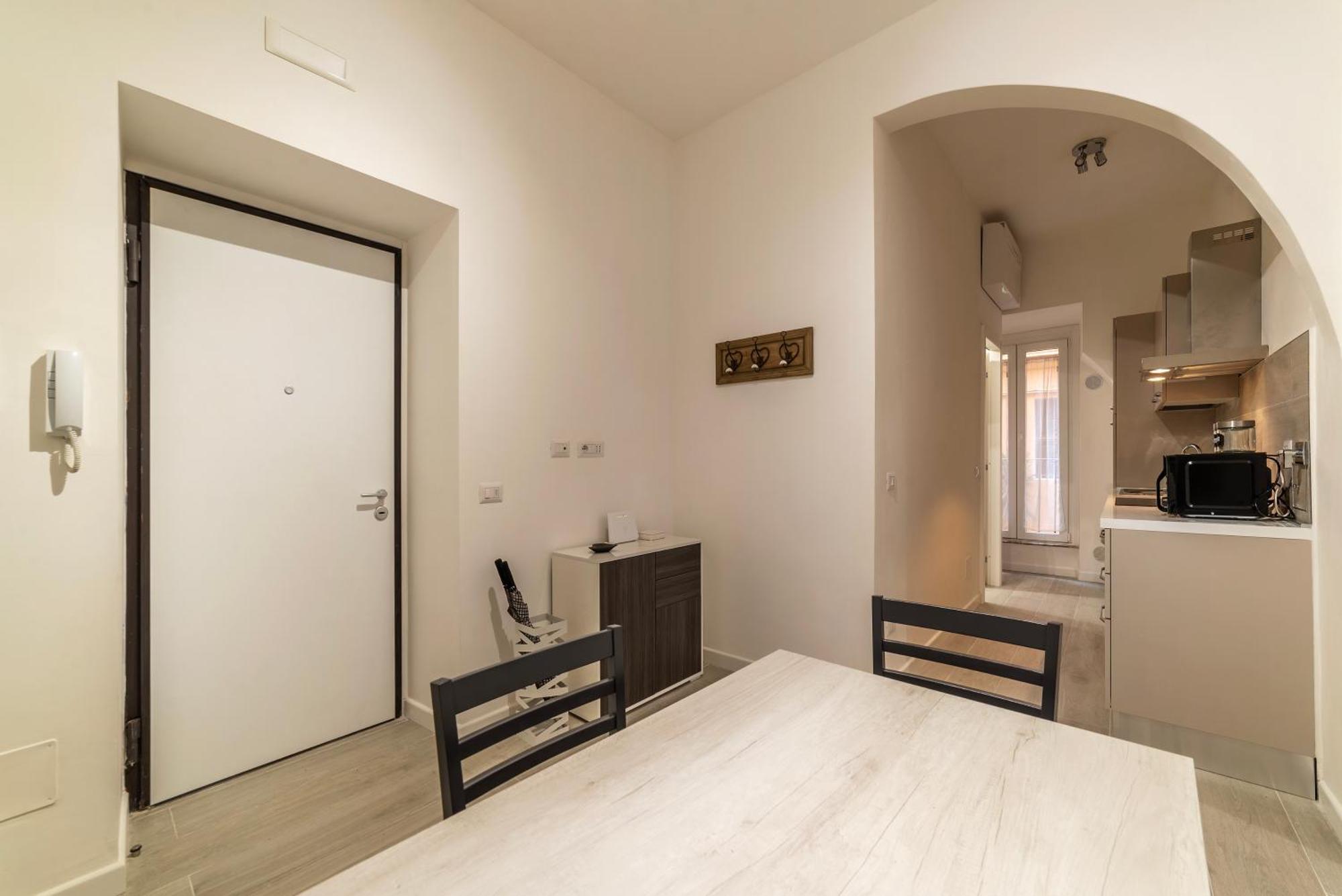 Terme Di Traiano Apartment - 10 Min Dal Colosseo โรม ภายนอก รูปภาพ